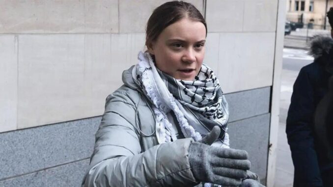 Activist Greta Thunberg Detained in England Released - RaillyNews