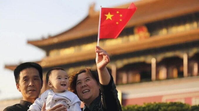 China's Population Crisis: Incentives for Childbirth, Taxes on Contraception - RaillyNews
