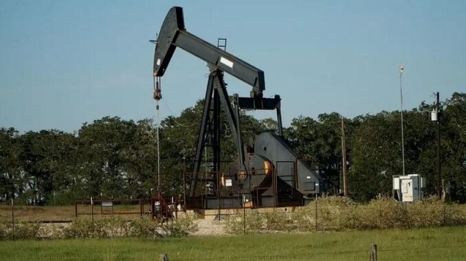 Trump's Blockade of Venezuela Raises Global Oil Price - RaillyNews