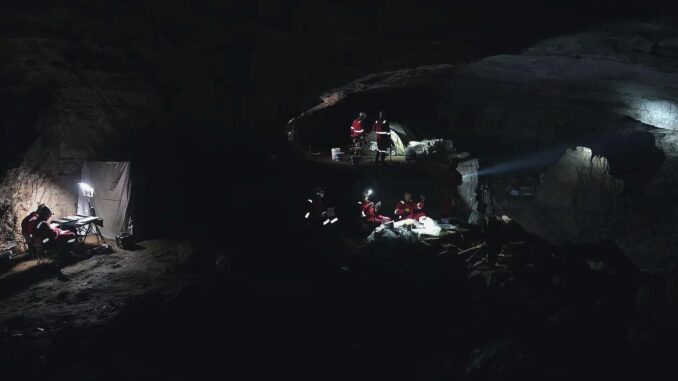 Cave Exercise for Taykonauts from China - RaillyNews