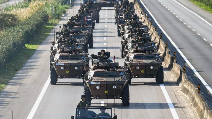 Defense Request of 815 Million Euros from Greece - RaillyNews
