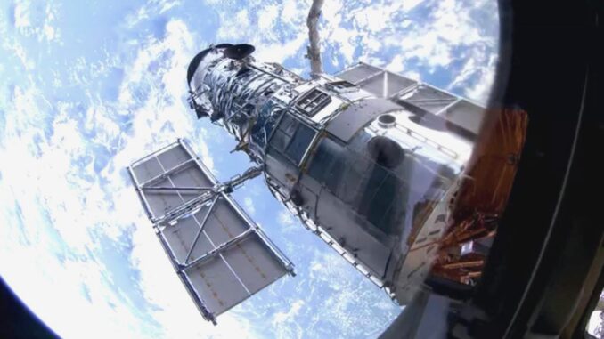 Hubble Space Telescope May Fall to Earth Soon - RaillyNews