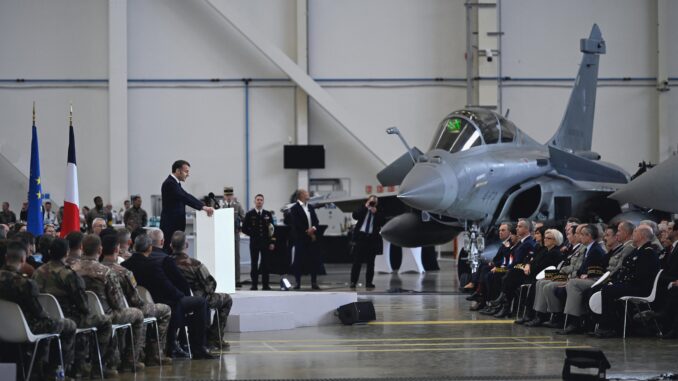 Macron’dan Yerli Savunma Sanayiine Sert Mesaj - RaillyNews
