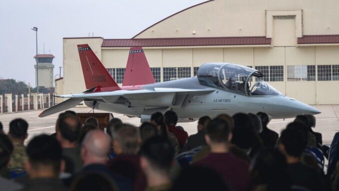 US Air Force Revolutionizes Training Aircraft - RaillyNews