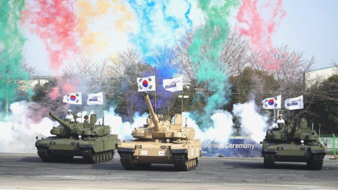 Hyundai Rotem Unveils K2ME Tank Prototype - RaillyNews
