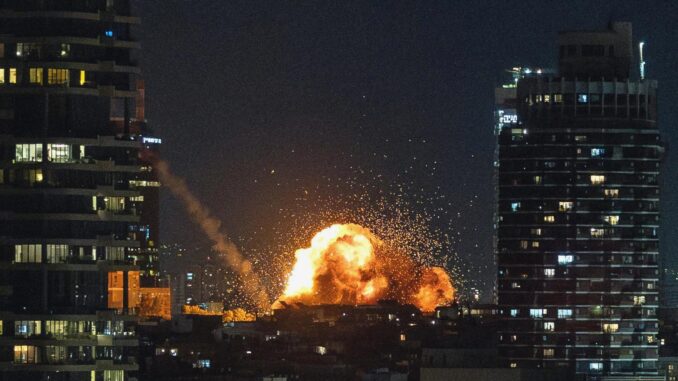 Iran Continues Attacks on Israel - RaillyNews