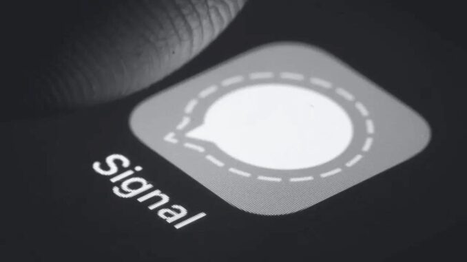 Is Signal Safe? FBI Investigation - RaillyNews