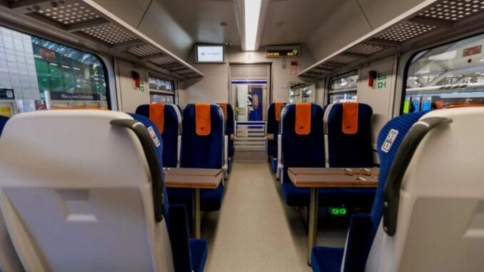 Poland's New 'Combo' Wagons on Tracks - RaillyNews