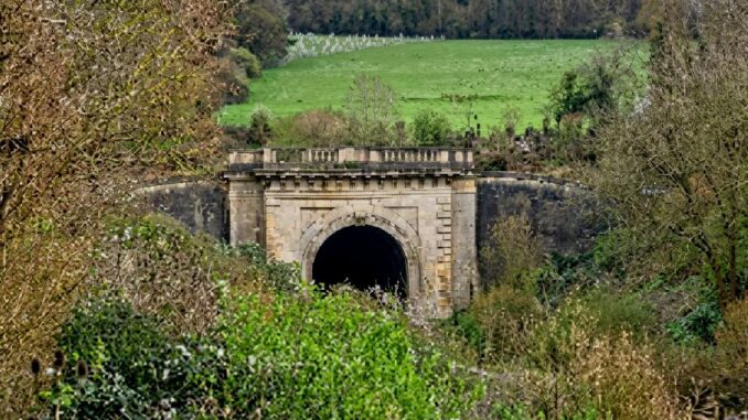 Restoration of England's Historic Railway Starts - RaillyNews