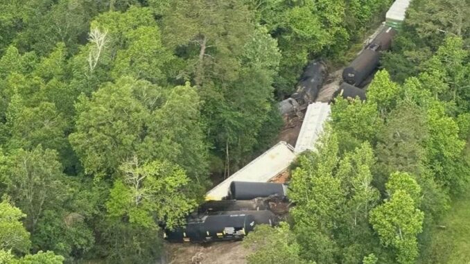 Texas Train Accident: Union Pacific Cars Derailed - RaillyNews