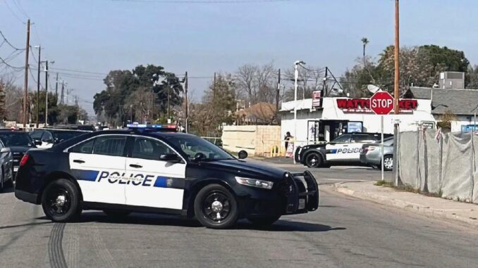 Bank Robbery Attempt in the US with Hostages - RaillyNews
