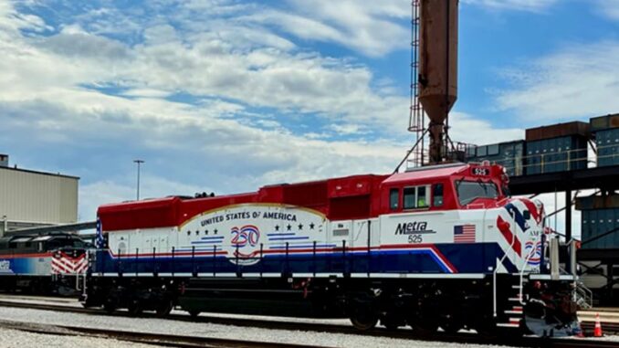 Metra's New Locomotive Celebrates 250 Years of the US - RaillyNews
