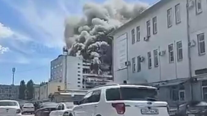 Ukrainian Forces Hit Russian Chip Factory - RaillyNews