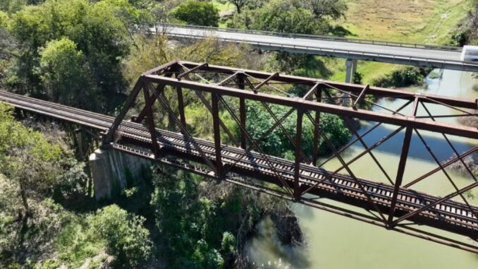 OmniTRAX Texas Deploys Autonomous Rail Control System - RaillyNews